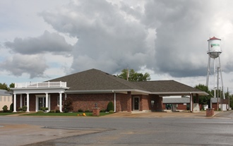 Pilot Grove Savings Bank Donnellson, Iowa branch location.